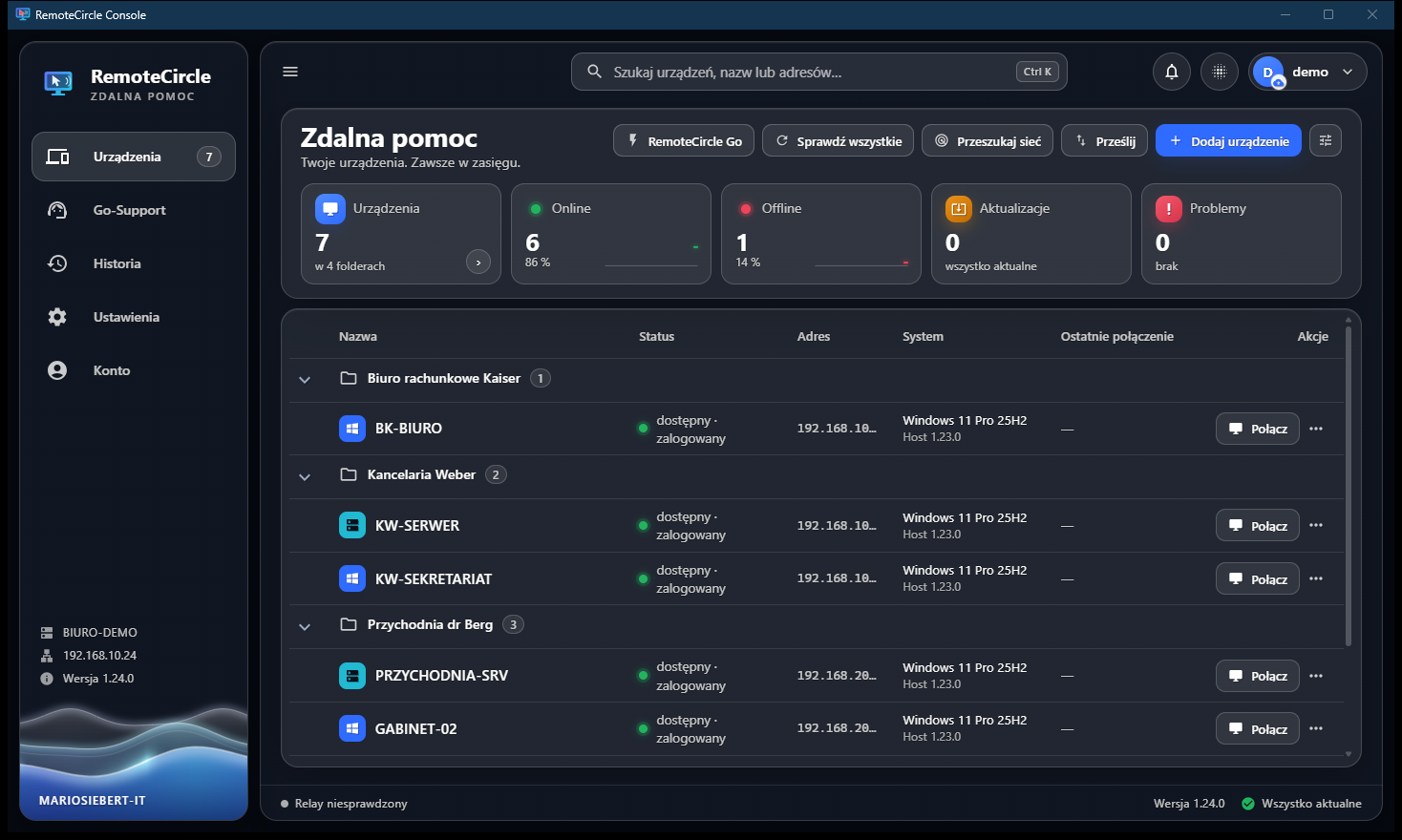 RemoteCircle Console: lista urządzeń z kartami podsumowania, folderami klientów i statusem na żywo